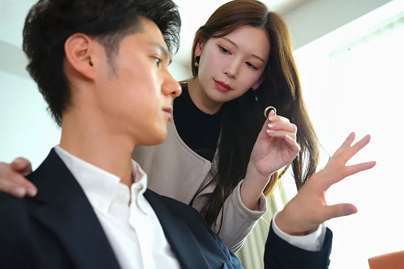 Cô vợ đi đi giã ngoại, ông chồng ở nhà bị nhỏ em cô vợ gạ đụ không trượt phát nào